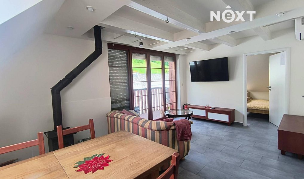 Pronájem bytu 3+kk 75 m², Strážné – náhled fotky 2