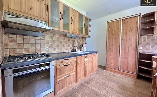 Prodej bytu 3+1 80 m², Topolová, Klášterec nad Ohří, okres Chomutov