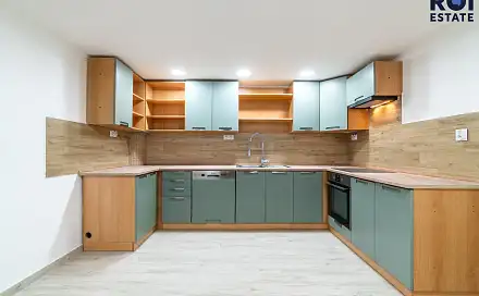 Pronájem bytu 3+1 92 m², Rolnická, Opava - Kateřinky