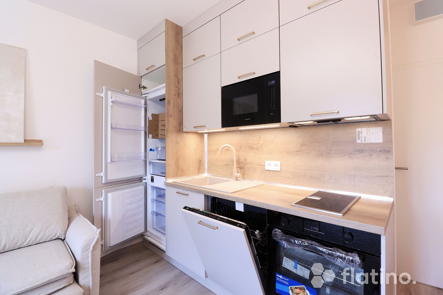 Prodej bytu 1+kk 22 m² – fotografie 3