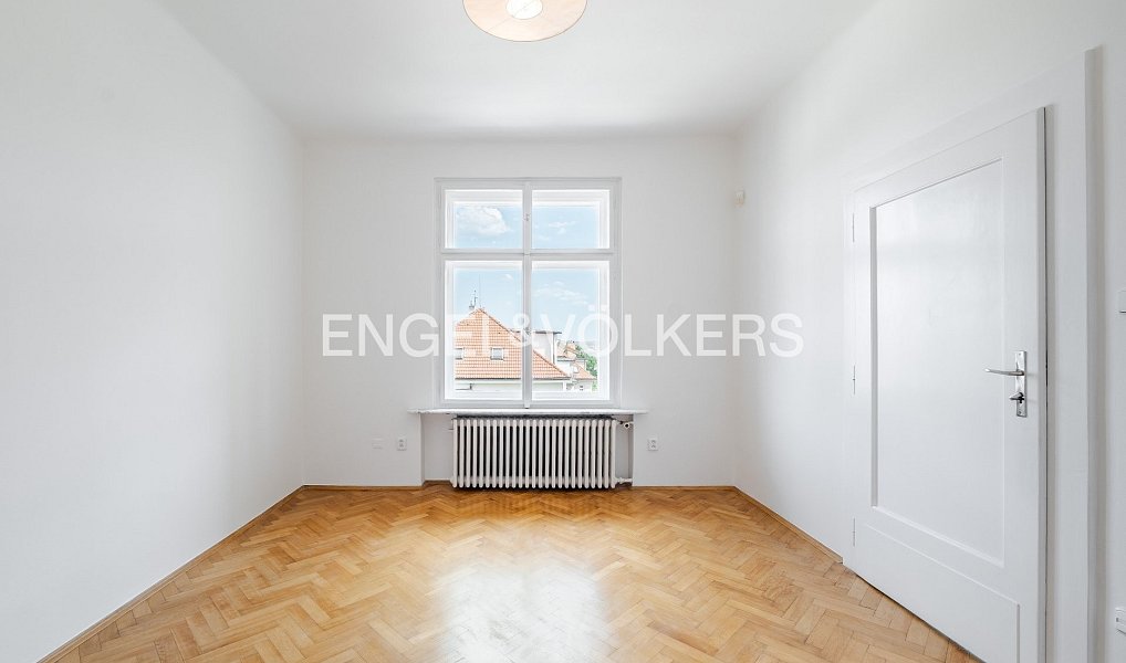 Pronájem bytu 5+1 146 m², Praha – náhled fotky 8