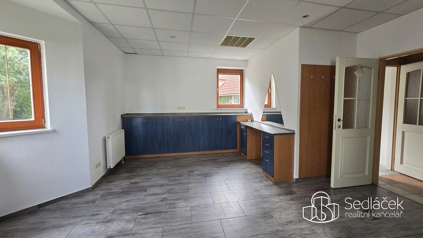 Pronájem obchodních prostor 31 m² – fotografie 2