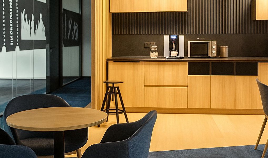 Pronájem kanceláře 740 m², Praha – náhled fotky 10