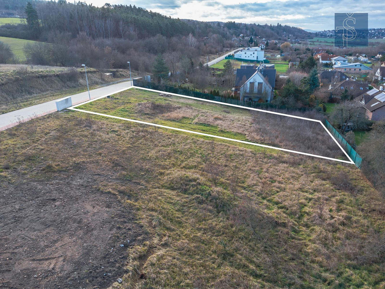 Prodej stavebního pozemku 1 316 m² – pohled 3
