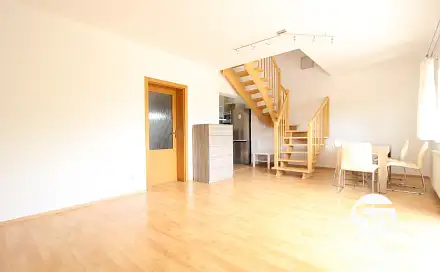 Pronájem domu 97 m² s pozemkem 59 m², Martinská, Kolín - Kolín V