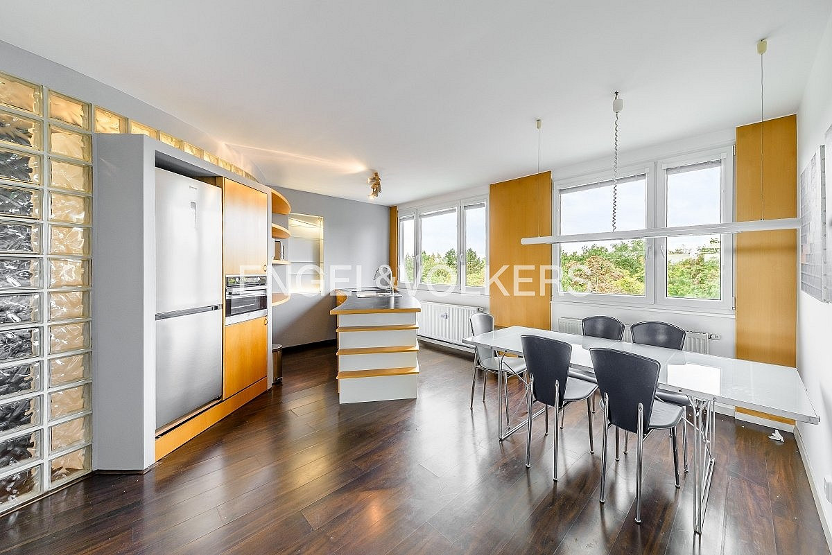 Pronájem bytu 2+kk 70 m²