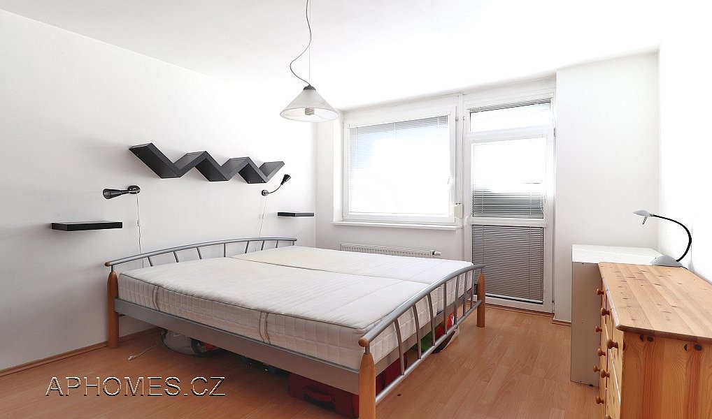 Pronájem bytu 3+kk 75 m², Praha – náhled fotky 8