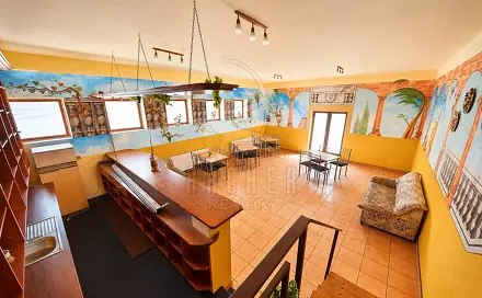 Prodej domu 770 m² s pozemkem 1 076 m², Ovčáry, okres Mělník