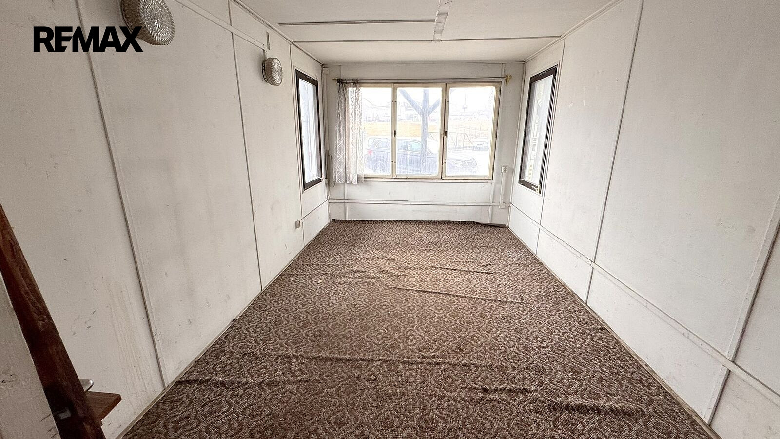 Pronájem obchodních prostor 18 m² – fotografie 3
