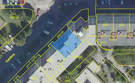 Podíl na bytovém domě a nebytovém prostoru, obec Praha, Ořech