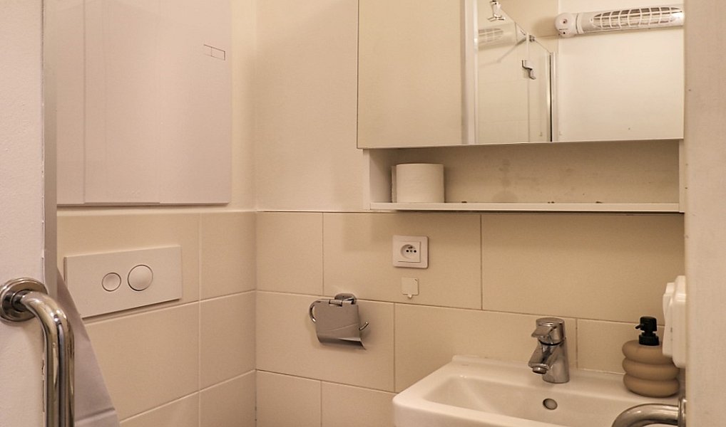 Pronájem bytu 2+kk 40 m², Praha – náhled fotky 8