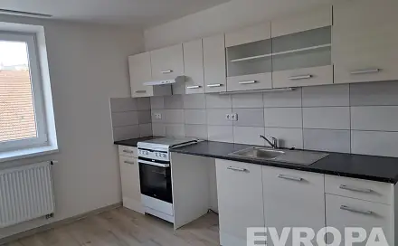 Pronájem bytu 3+kk 58 m², Bratrská, Bystřice nad Pernštejnem, okres Žďár nad Sázavou