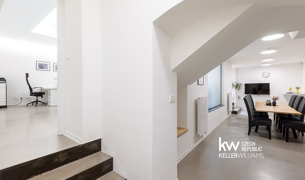 Prodej obchodních prostor 204 m², Praha – náhled fotky 27