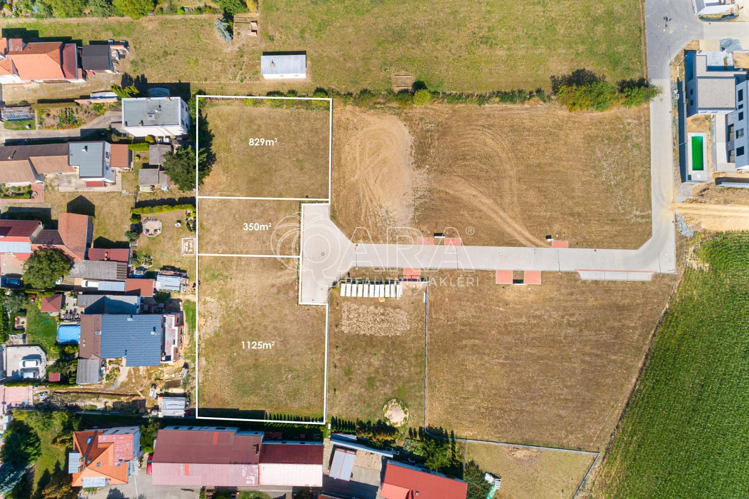 Prodej stavebního pozemku 2 304 m²