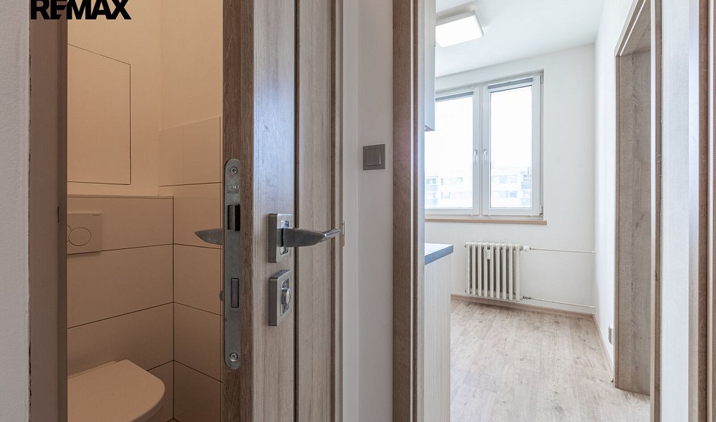 Pronájem bytu 3+1 73 m², Praha – náhled fotky 9