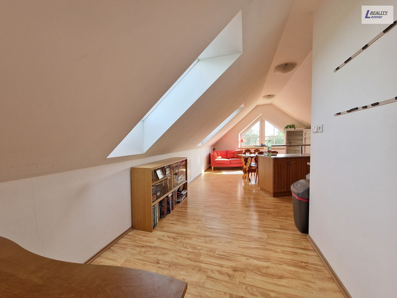 Pronájem bytu 2+1 89 m² – fotografie 5