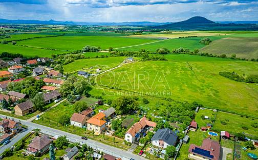 Prodej stavebního pozemku 3 164 m², Ledčice, okres Mělník