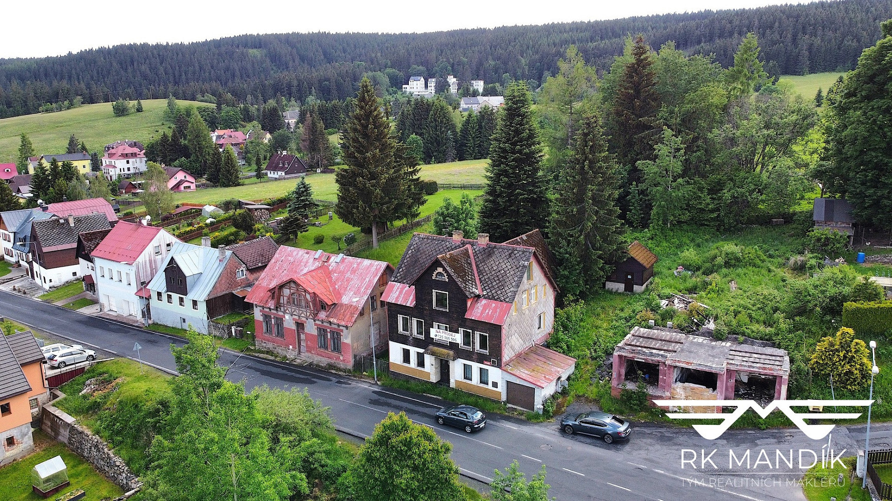 Prodej domu 180 m² s pozemkem 699 m²