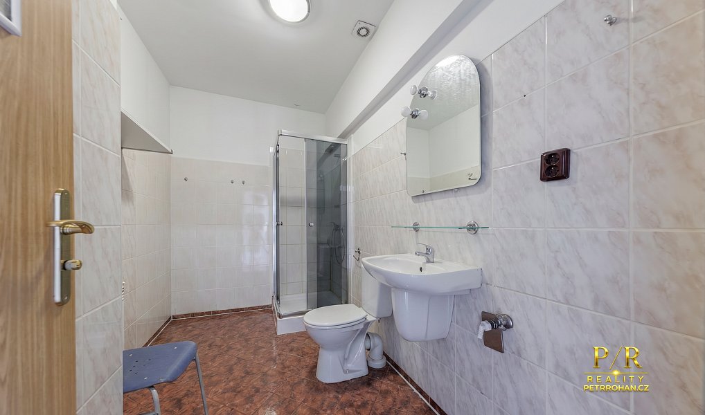 Prodej komerčního objektu (jiného typu) 650 m², Chodov – náhled fotky 22
