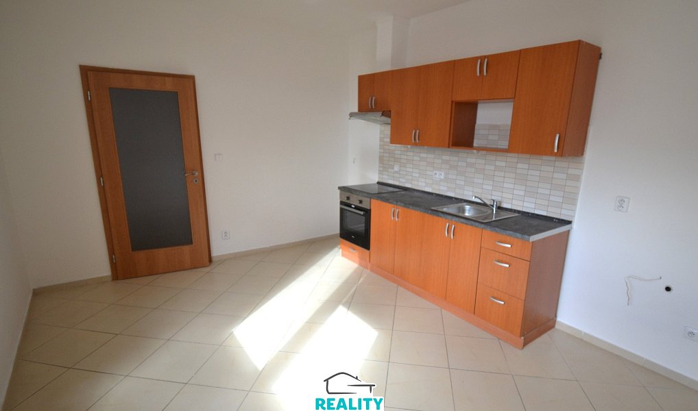 Pronájem bytu 2+1 70 m², Ústí nad Labem – náhled fotky 2