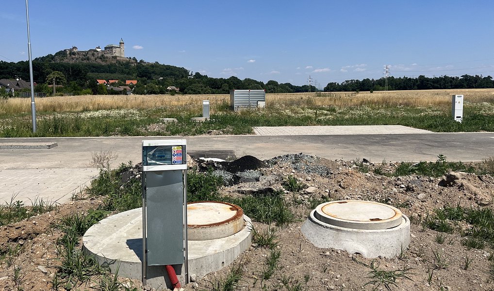 Prodej stavebního pozemku 1 152 m², Ráby – náhled fotky 12