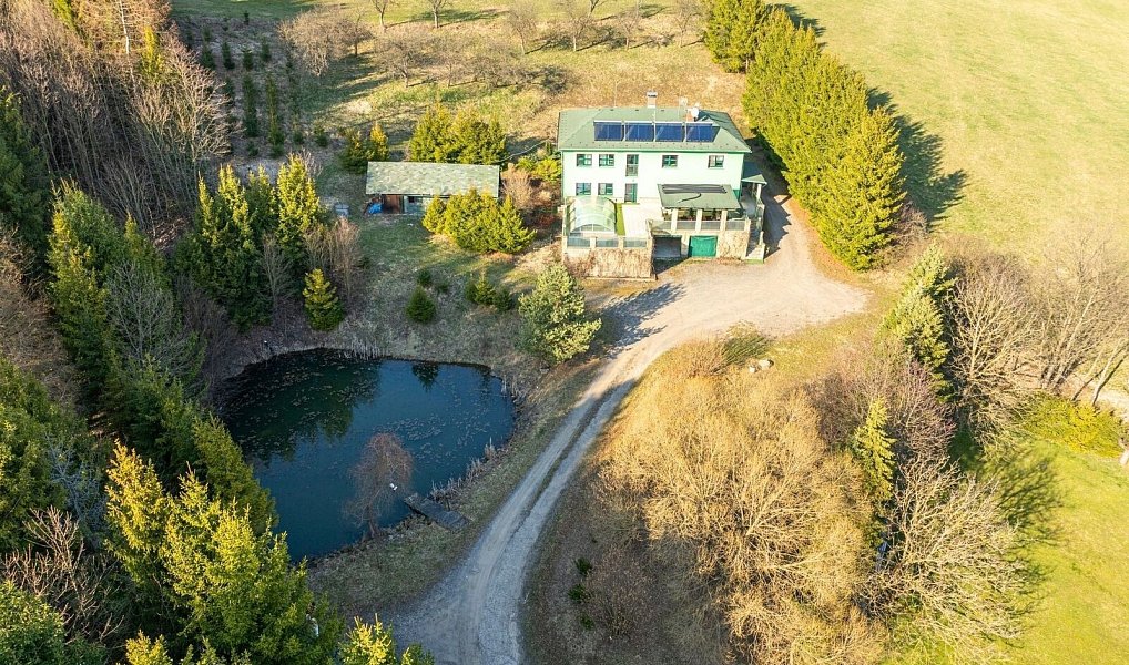 Prodej domu 525 m² s pozemkem 35 000 m², Liptál – náhled fotky 2