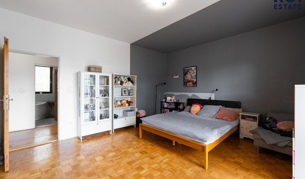 Prodej domu 385 m² s pozemkem 3 509 m², Ochoz u Brna – náhled fotky 28