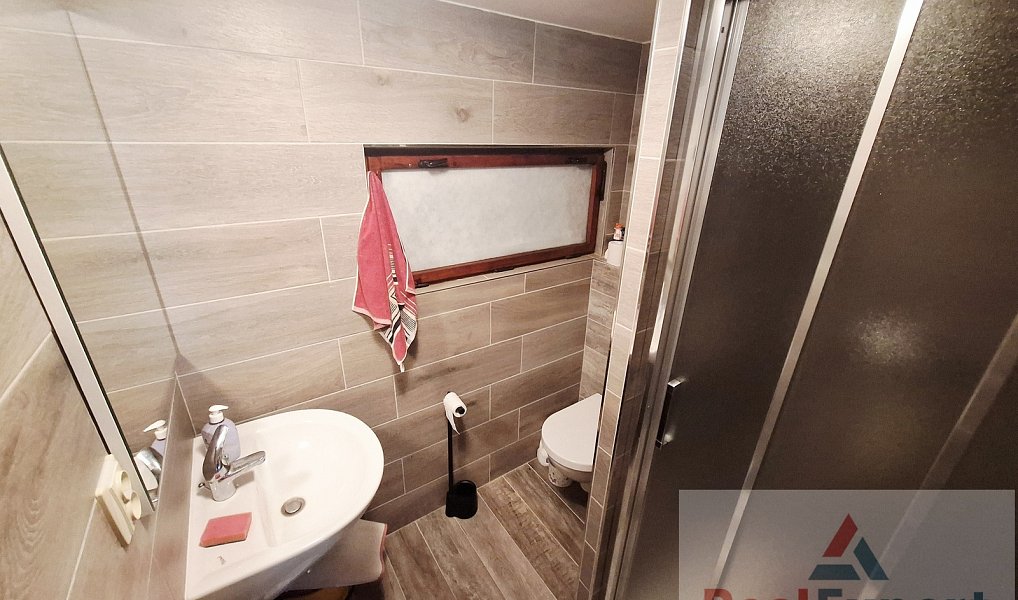 Prodej chaty/chalupy 110 m² s pozemkem 569 m², Jevany – náhled fotky 8