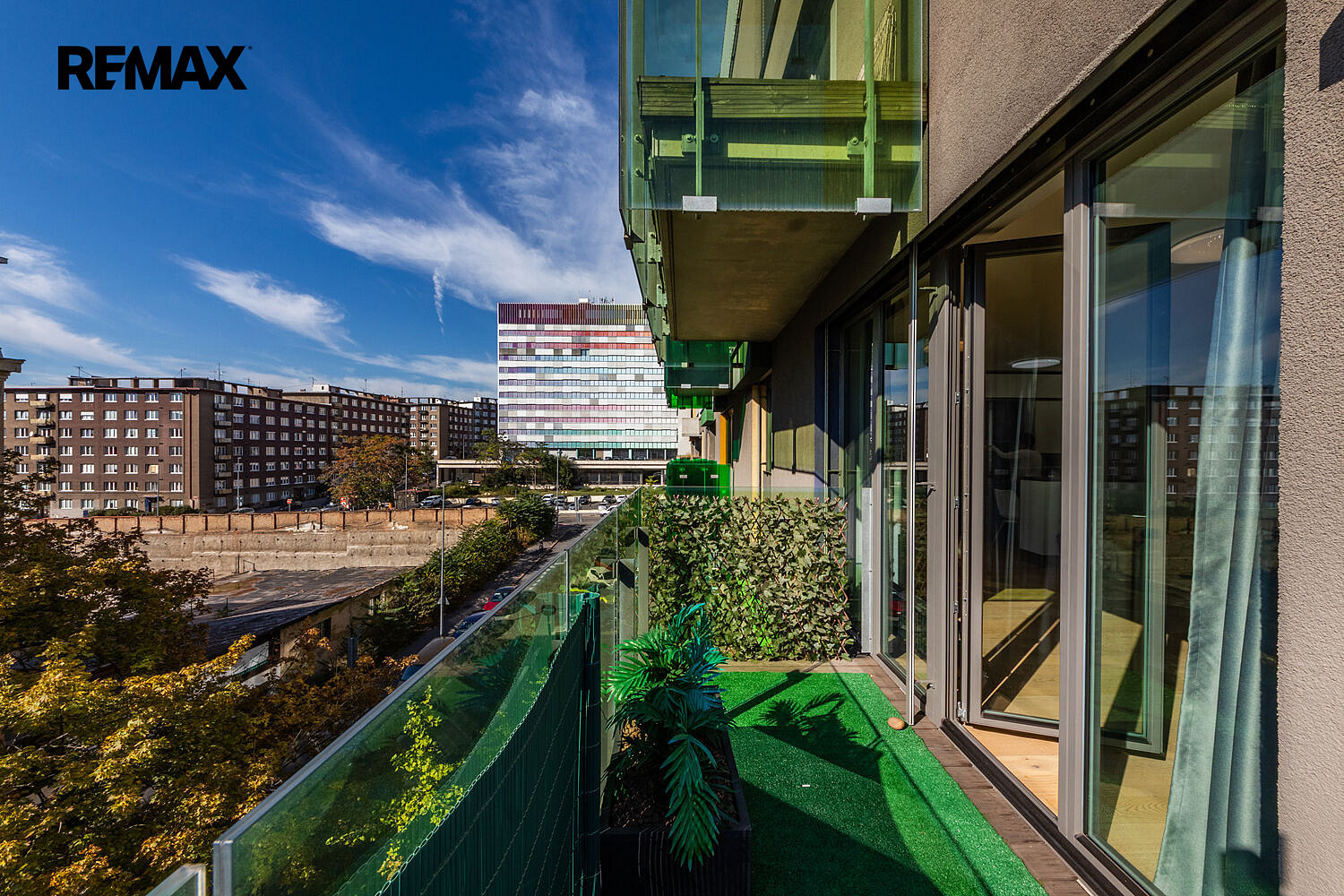 Pronájem bytu 2+kk 66 m² – fotografie 5