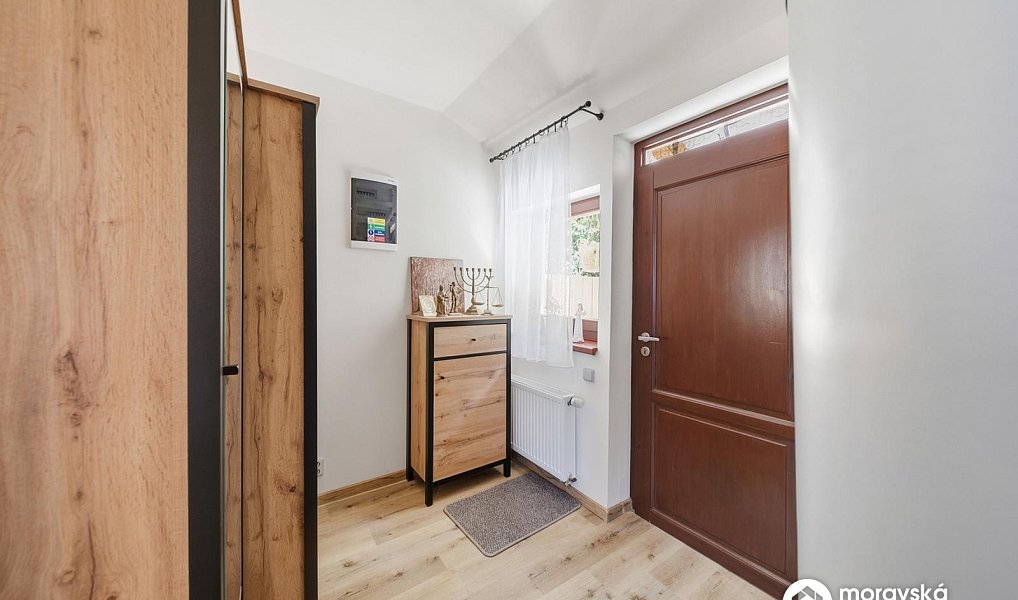 Prodej domu 121 m² s pozemkem 410 m², Dolní Kounice – náhled fotky 13