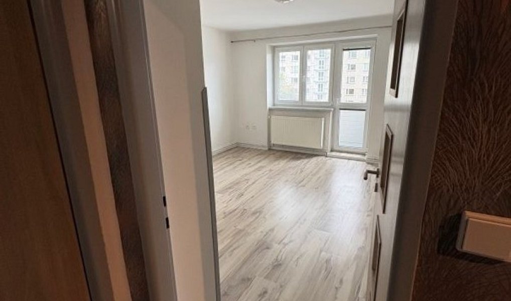 Pronájem bytu 2+1 61 m², Jaroměř – náhled fotky 9