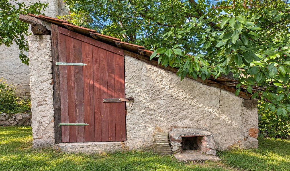 Prodej domu 190 m² s pozemkem 1 352 m², Kováň – náhled fotky 15