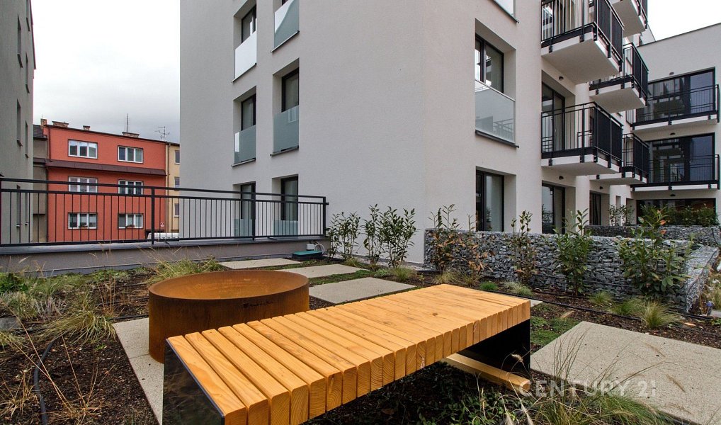Pronájem bytu 2+kk 61 m², Plzeň – náhled fotky 20