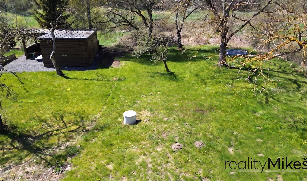 Prodej domu 252 m² s pozemkem 1 445 m², Rovensko pod Troskami – náhled fotky 19