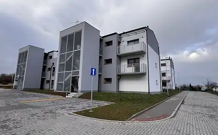 Pronájem bytu 1+kk 37 m², Třešňová, Znojmo - Přímětice
