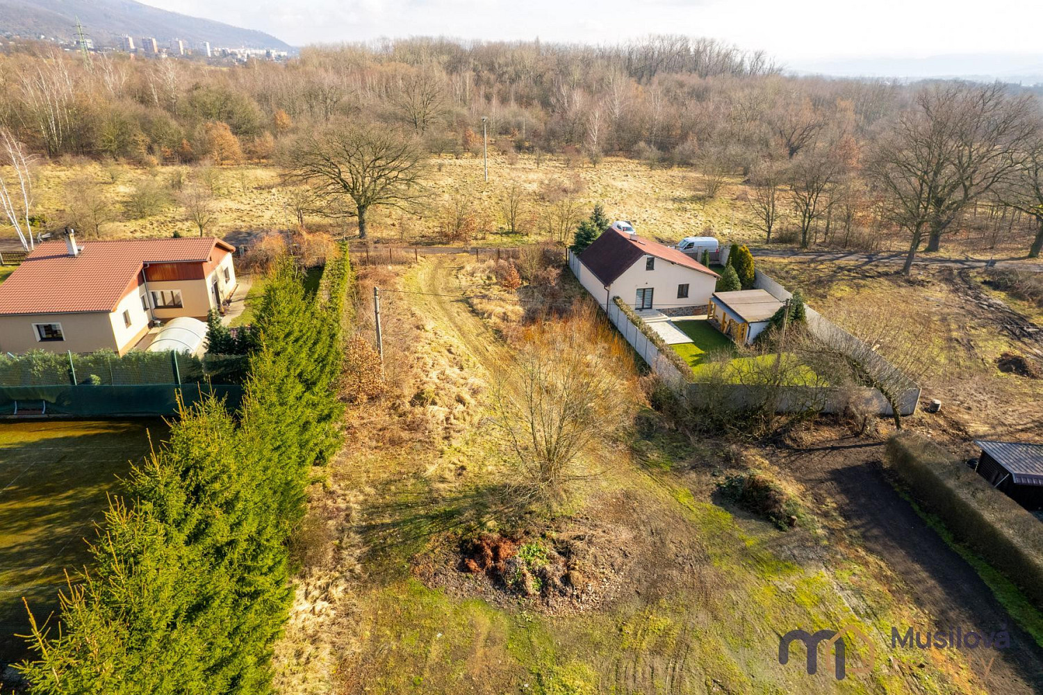 Prodej stavebního pozemku 1 738 m² – fotografie 3