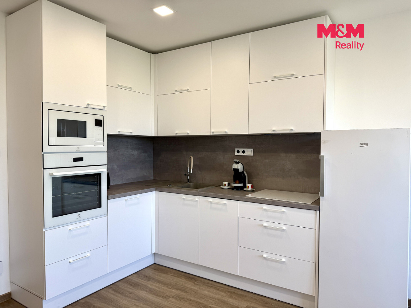 Pronájem bytu 3+kk 60 m² — photo 3