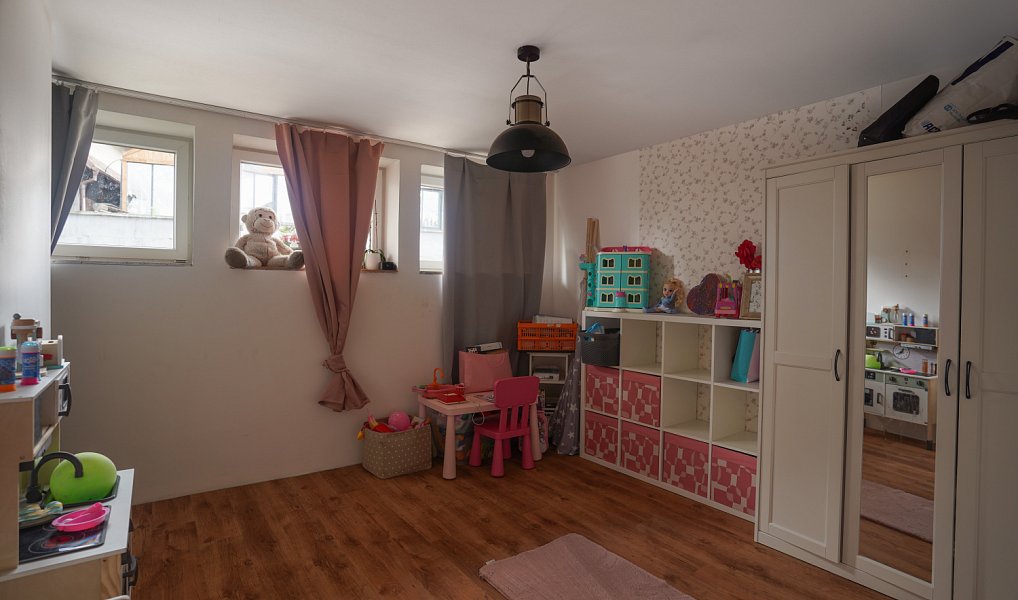 Prodej výrobních prostor 1 700 m², Bžany – náhled fotky 24