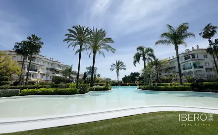 Prodej bytu 5+kk 125 m², Marbella, Španělsko