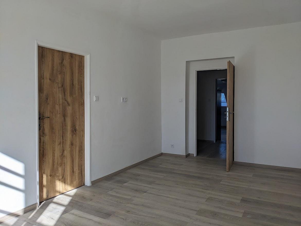 Pronájem bytu 3+kk 86 m² – fotografie 5