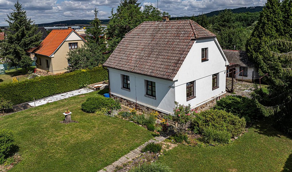 Prodej domu 130 m² s pozemkem 1 038 m², Svojkovice – náhled fotky 23