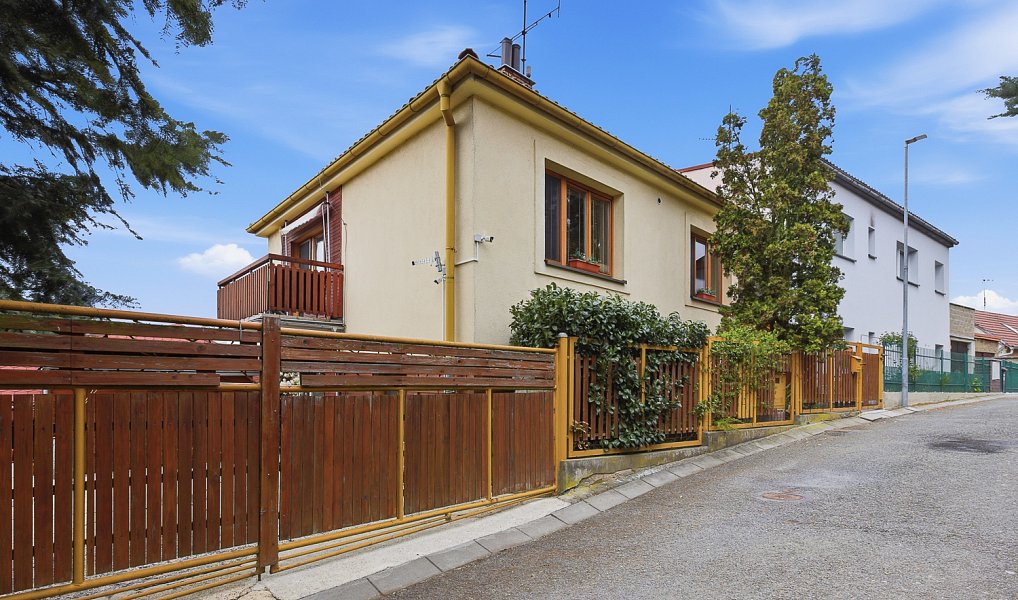 Prodej domu 201 m² s pozemkem 360 m², Rakovník – náhled fotky 23