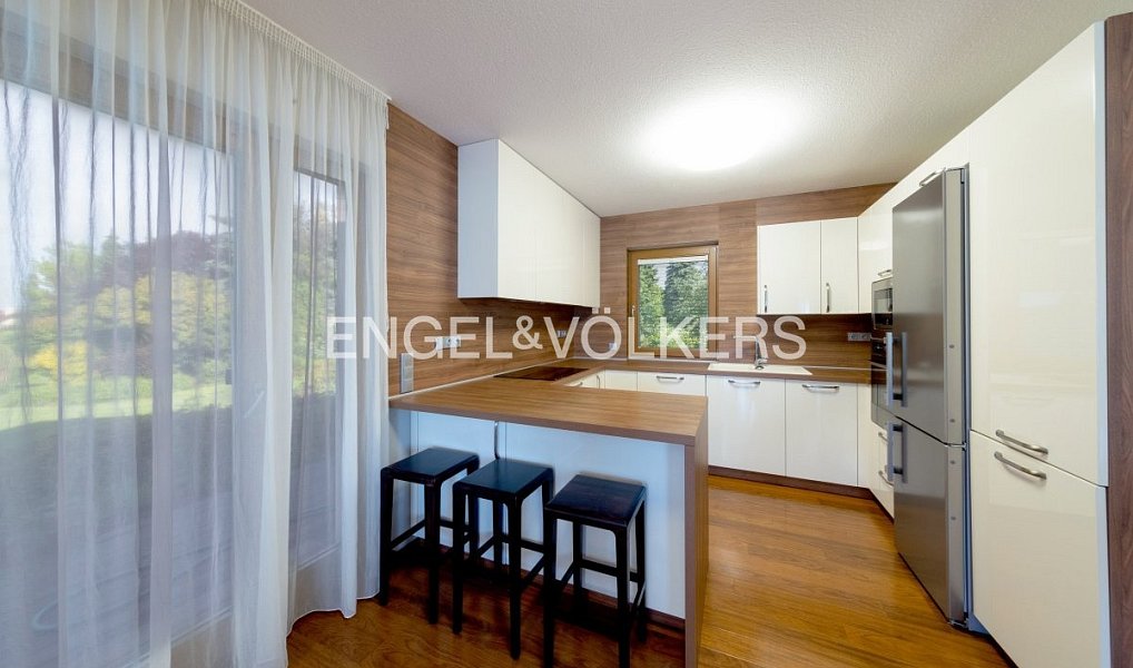 Pronájem domu 170 m² s pozemkem 170 m², Letkov – náhled fotky 2