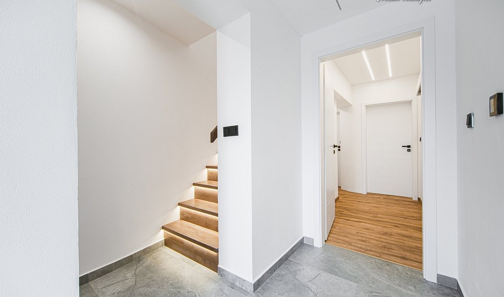 Prodej domu 160 m² s pozemkem 372 m², Okříšky – náhled fotky 17