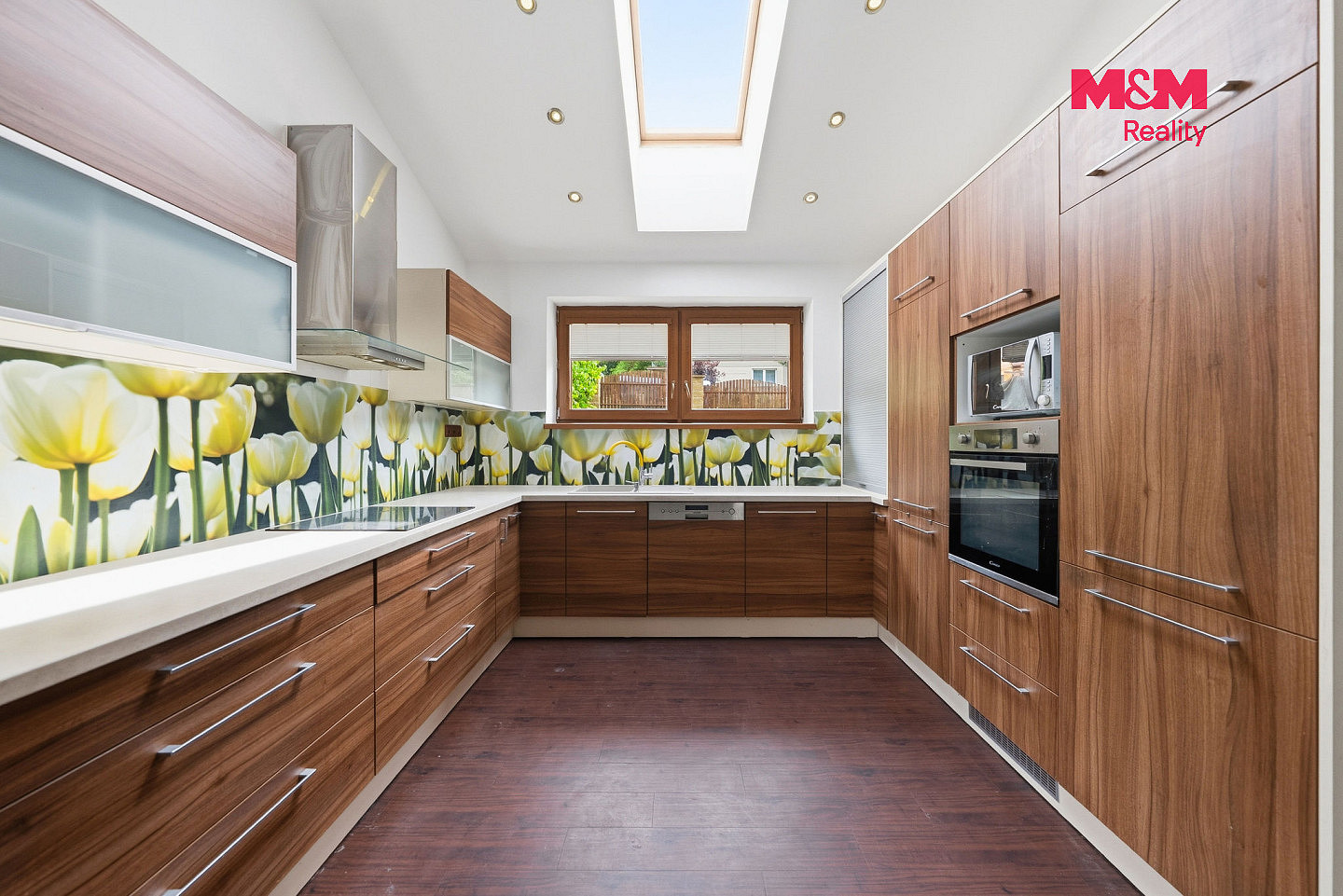 Prodej domu 121 m² s pozemkem 1 271 m² – fotografie 2
