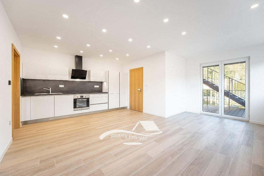 Pronájem bytu 2+kk 66 m² — photo 4