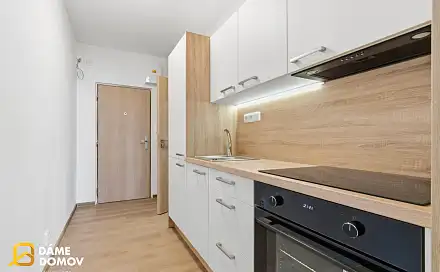 Prodej bytu 1+kk 30 m², Školní, Otrokovice, okres Zlín