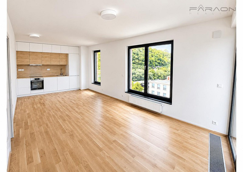 Pronájem bytu 2+kk 55 m²