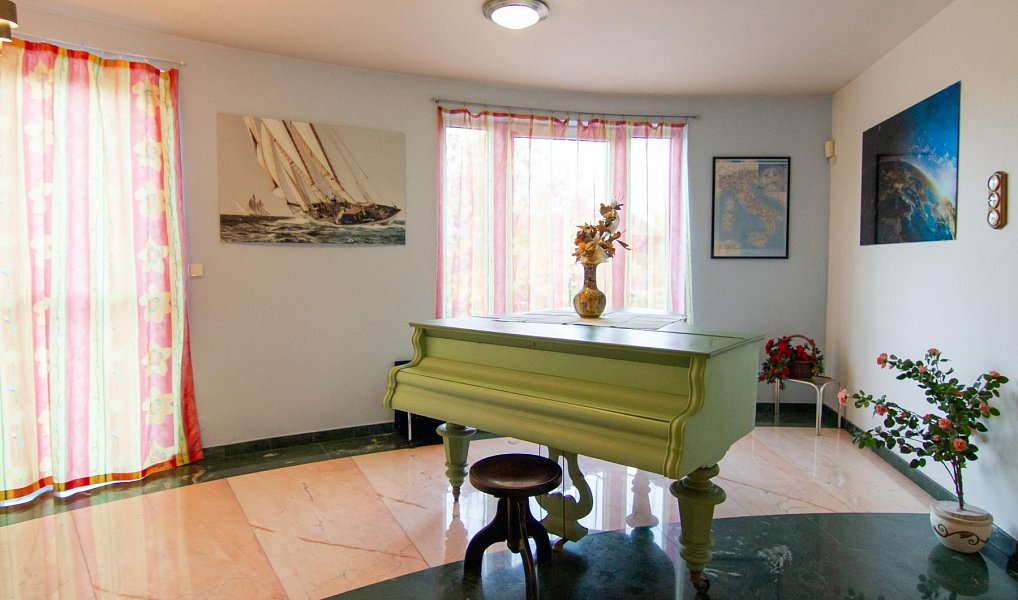 Prodej domu 807 m² s pozemkem 5 219 m², Říčany – náhled fotky 13