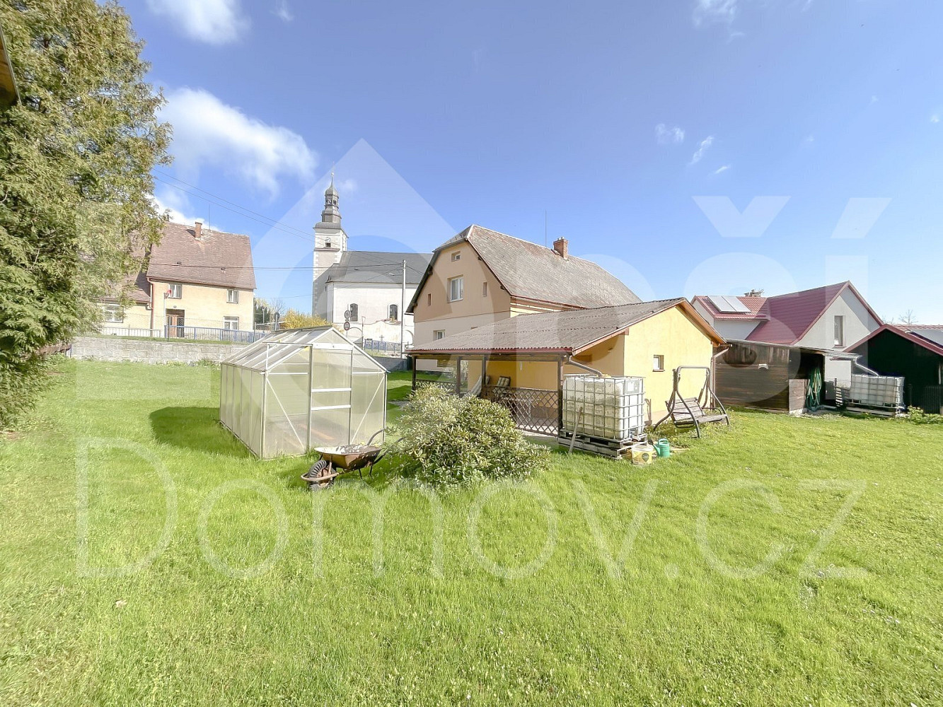 Prodej domu 185 m² s pozemkem 1 515 m² – fotografie 2